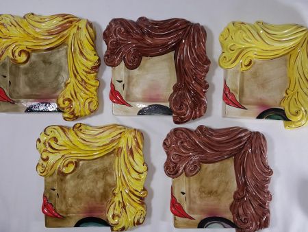 DESIGN, MODERN SQUARE PLATE IN CERAMICS WITH FACE OF WOMEN, FASHION