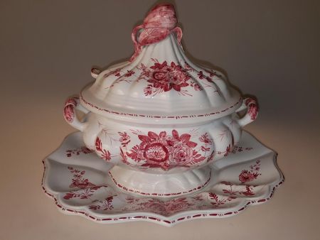 ANTIQUE DECORATED SOUP-TUREEN